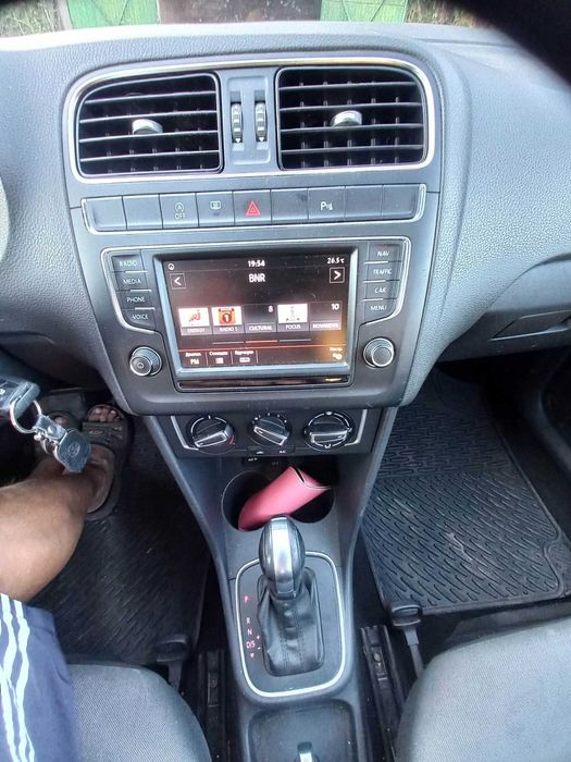 VW Polo 1.4 бял автоматик