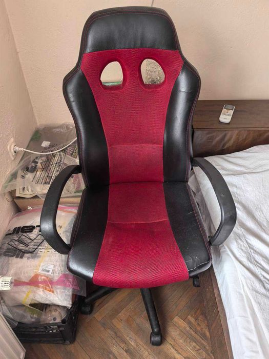 Геймърски / Офис стол в прилично състояние