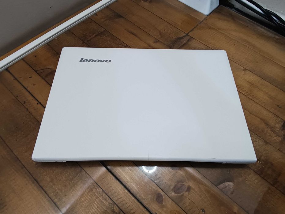 Лаптоп Lenovo Z50-70 i5-4210U 8GB RAM  256GB SSD  нова батерия - 15,6"