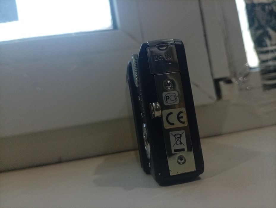Продам фотоаппарат сони