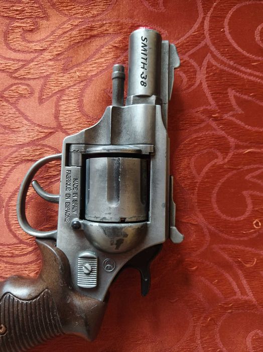 Gonher испански детски револвер с капси