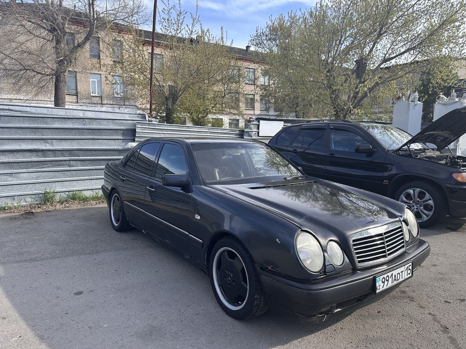 Продам мерседеса Е230