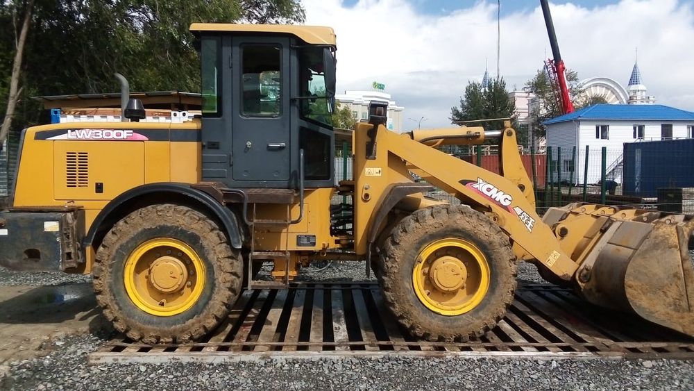 Продам погрузчик