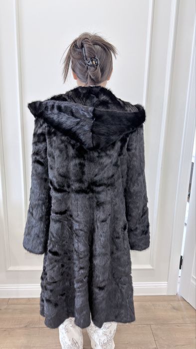 Норковая шуба черный бриллиант