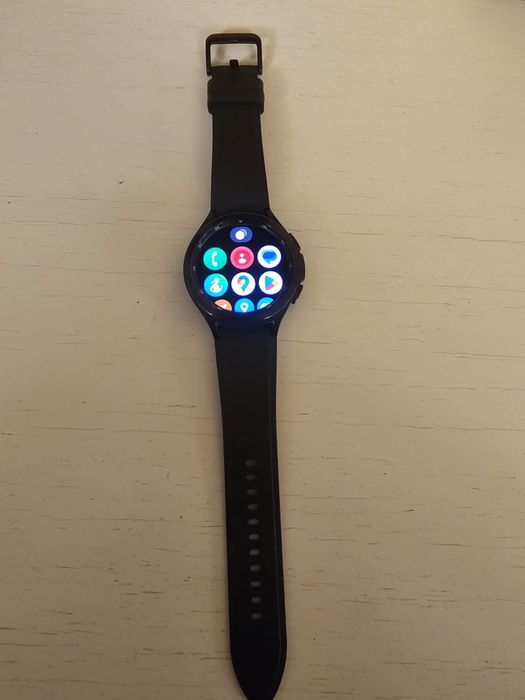 Смарт-часы Samsung Galaxy Watch 4 Classic