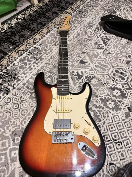 Электрогитара Levinson