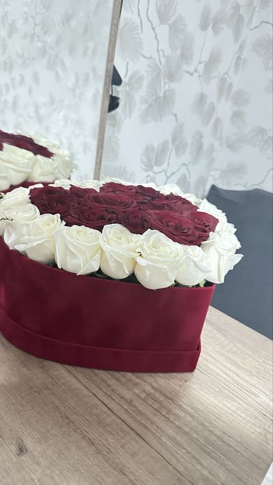 Продам 37 шт роз