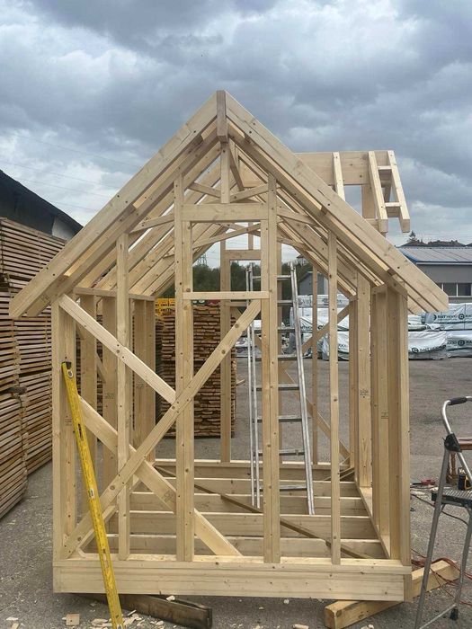 Сухи ребра, греди, конструктивна дървесина C24