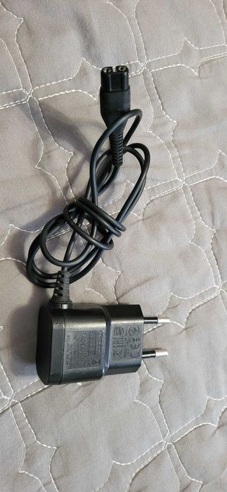 PHILIPS 4.3V-0.7A Incarcator  model A00390 fuctional
