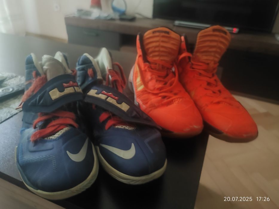 баскетболни марат.Nike Hyperdunk 2013 и Nike LeBron Zoom Soldier