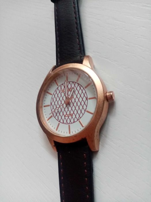 Наручные часы женские