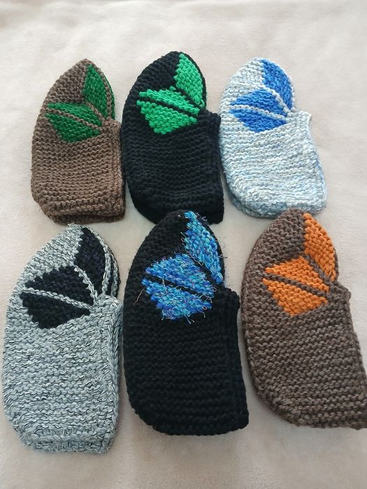 Тапочки вязаные из шерстяной пряжи