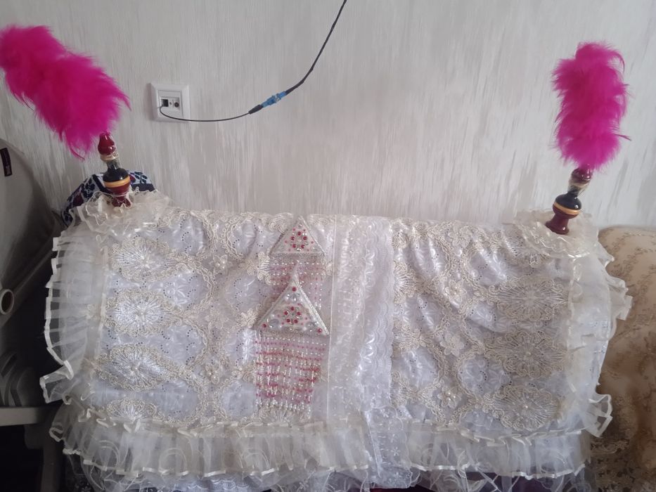 Beshik yangi xali ishlatilmagan kamplekt