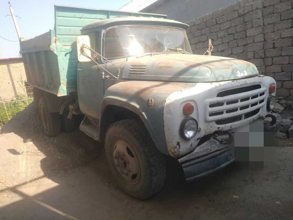 Зил 130 сотилади