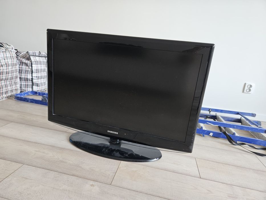 Продам телевизор