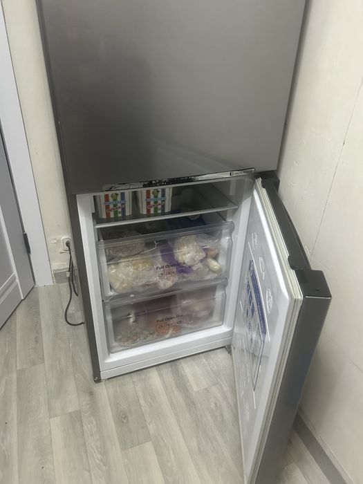 Продам холодильник