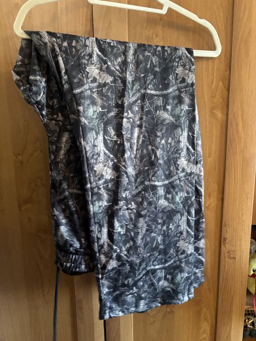 Pantaloni trening marimea XL