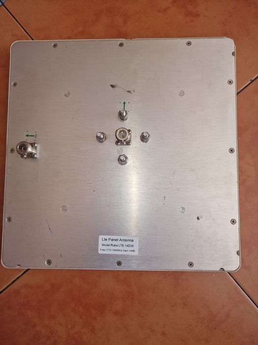 Антенна 4G LTE Ruba 14 dBi