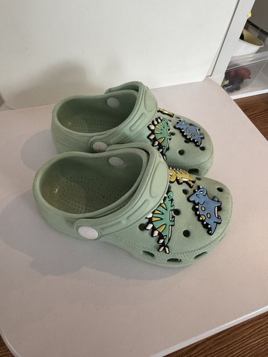 Продам детские кроксы, размер 21