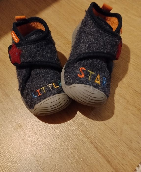 Бебешки обувки чисто нови