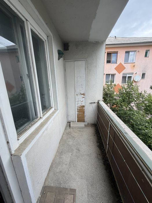 Apartament cu 2 camere si balcon