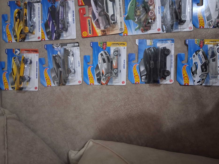 Hot wheels колички
