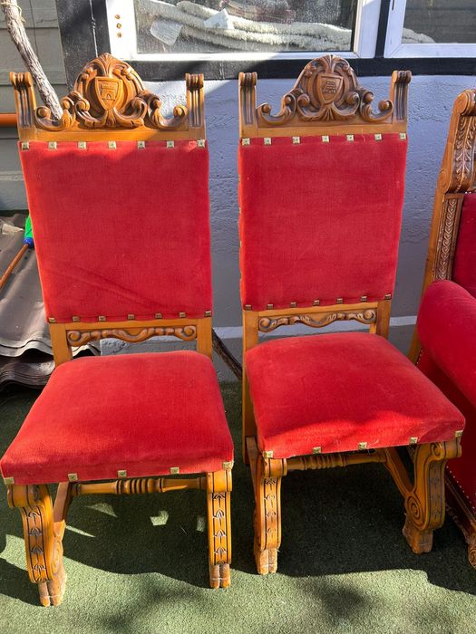 Scaune lemn masiv sculptate manual