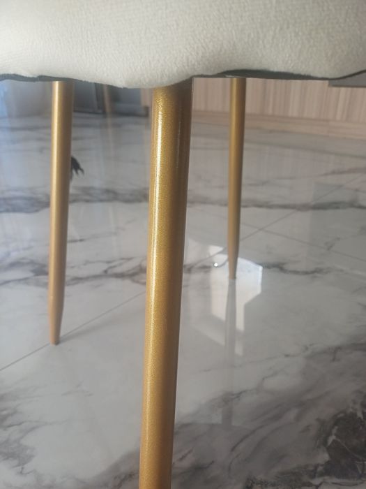 Продам кресло для туалетного столика