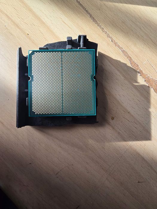 Процесор Ryzen 5 7500f 3.7 GHz