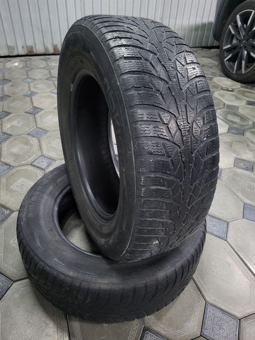 Продам зимние шины 215/65/16 в хорошом состояние