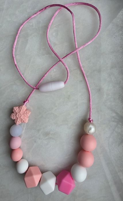 Гердан за кърмачки и бебета от силикон.