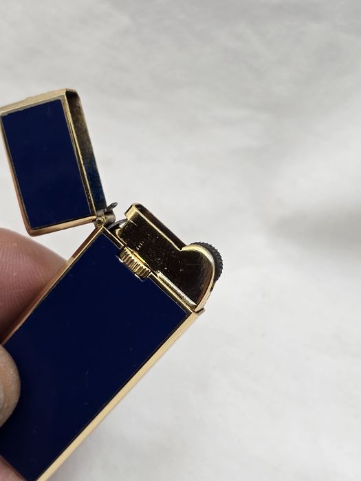 Bricheta veche Sharp