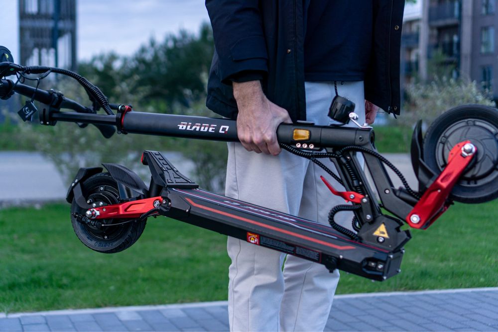 Blade Q  1*350W 36V/10Ah