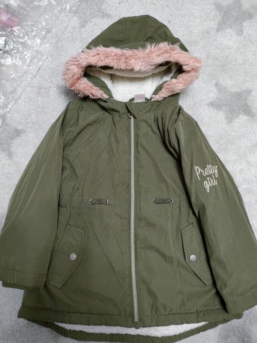 Парка на девочку.