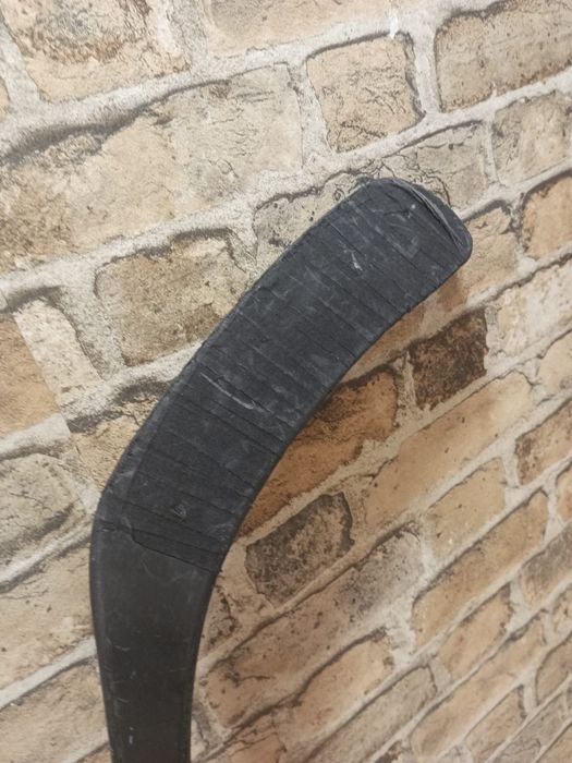 Продам клюшку Бауер