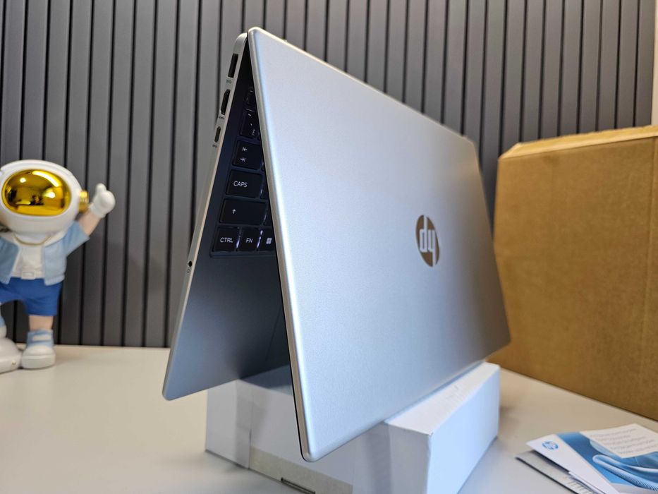 ПРОДАМ HP Laptop 15FD1097 Ноутбук Core™i5-120U/16GB/512SSD/15.6"FullHD