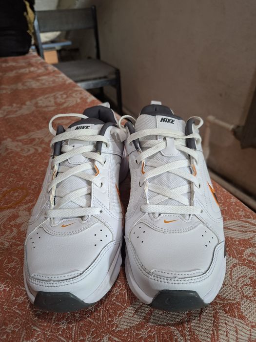 Кроссовки NIKE defy all day белые