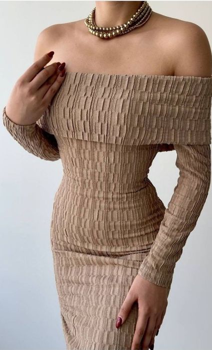 Продаю платье размера 44-46