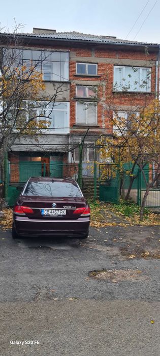 Давам под наем част от къща в Кубрат ул.Албена 6а, само партерният  етаж 60m2