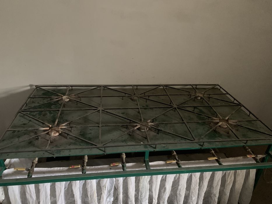 Choyxona gazpletasi sotiladi ishlashi zur