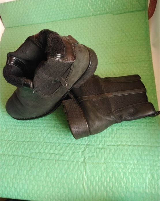 Cizme barbati din piele naturala 100%, imblanite, foarte comode, calduroase si foarte flexibile.