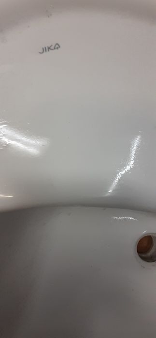 Мивка за баня. Ширина 60 см. Дълбочина 48.5 см.