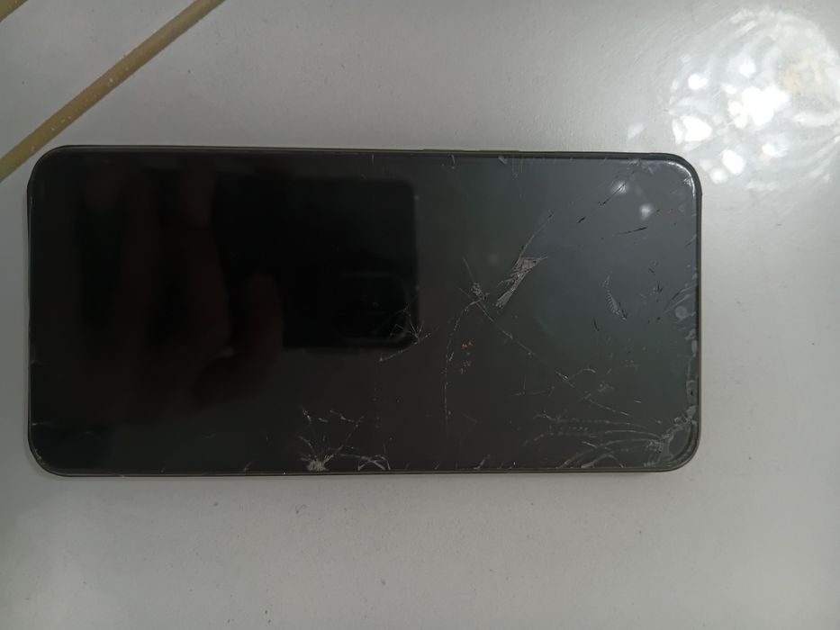 Самсунг А10 б/у.