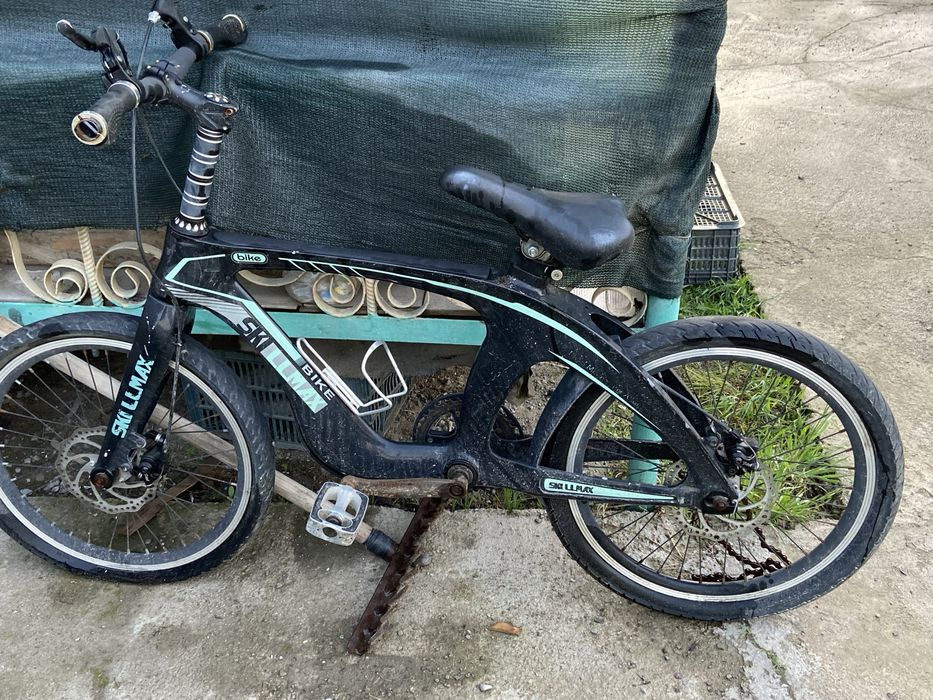 Б\У Два Шины Сдутые