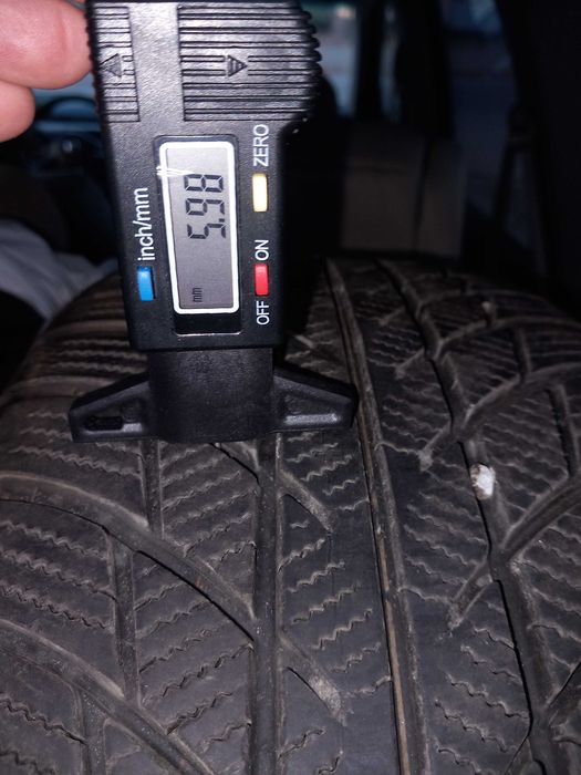 205/60 R17 Brigestone Blizzak