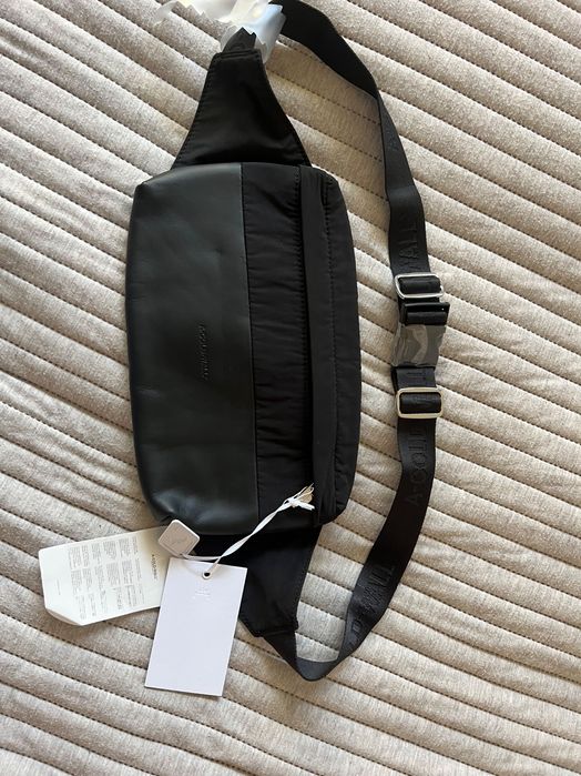 A-cold-wall  чанта от естествена кожа оригинална