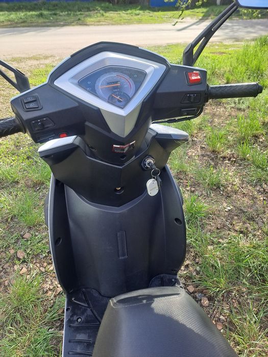 Продам скутер 125куб