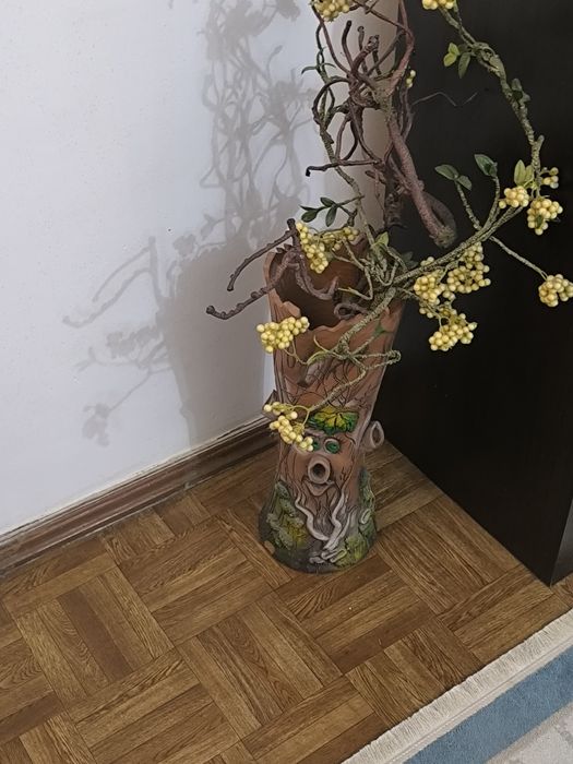 Продам декоративную вазу