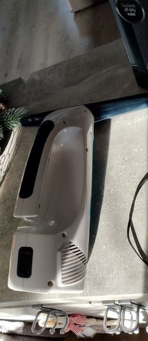 Преносим почистващ уред за стъкла