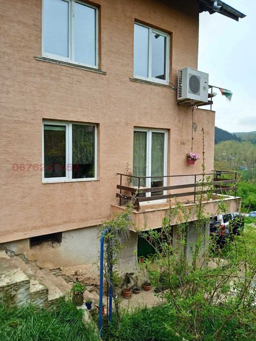 Продава се Къща в с. Елешница, Област София-област - 140 кв.м за 1350 €/кв.м - Снимка #1